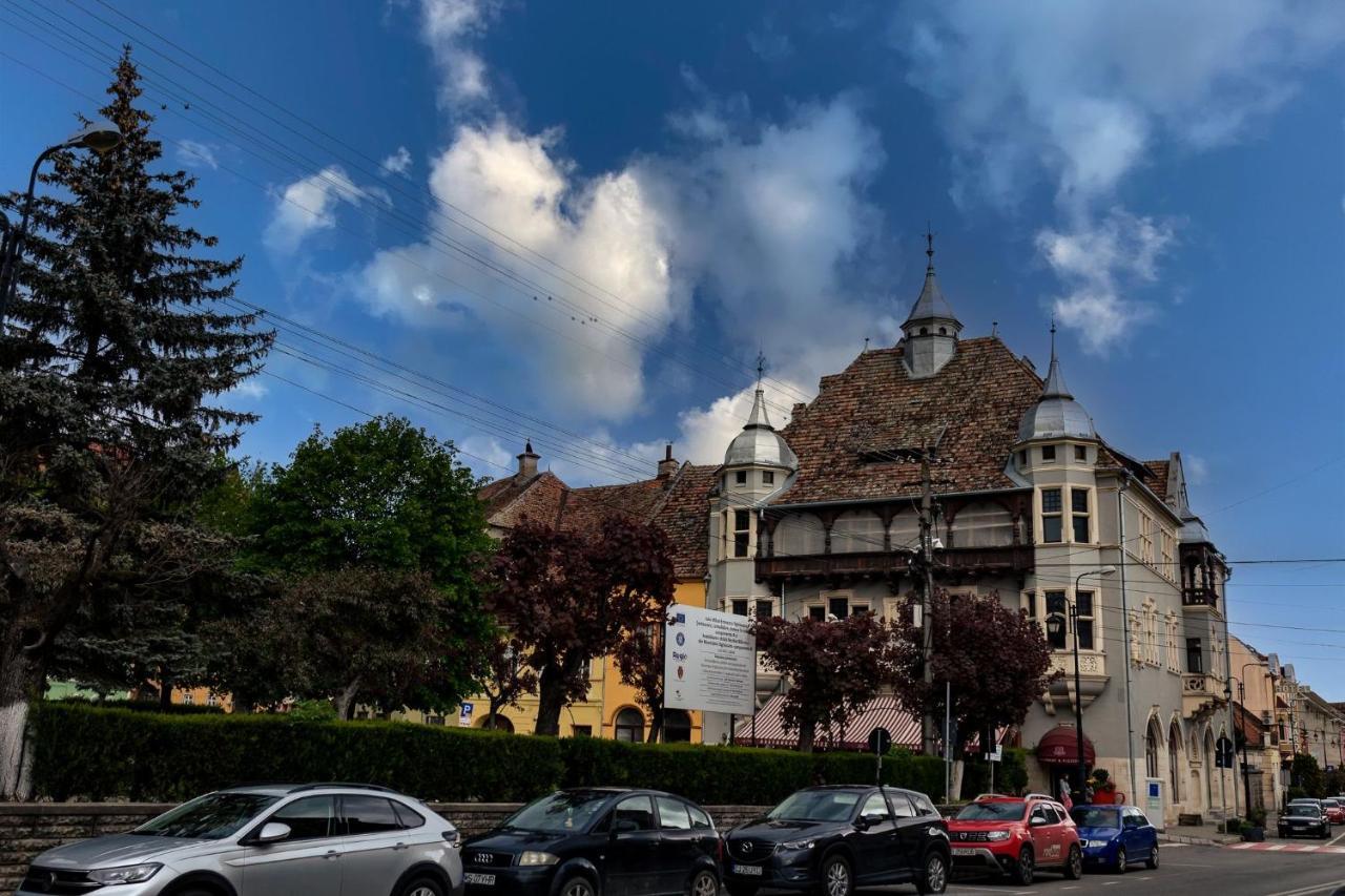 Central House Сигишоара Экстерьер фото